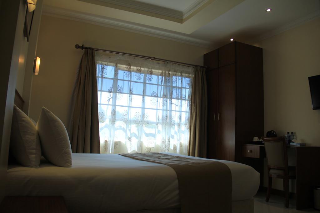 Brownie'S Guesthouse Lake Elementaita Екстериор снимка