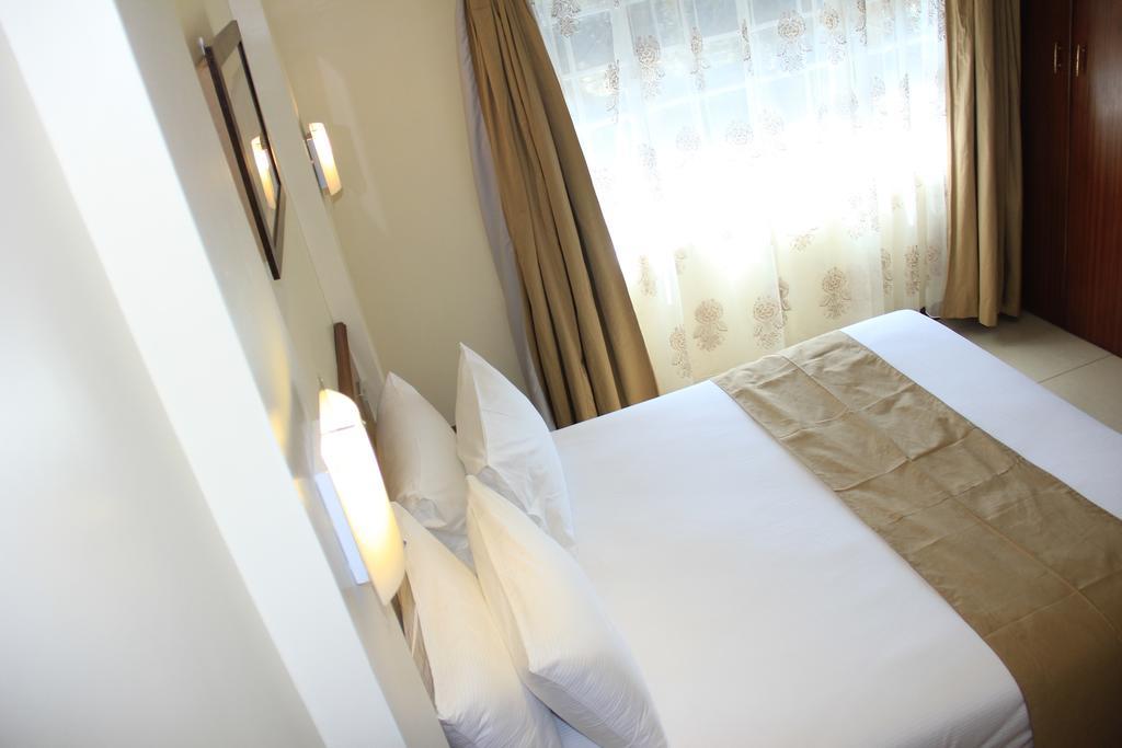 Brownie'S Guesthouse Lake Elementaita Стая снимка