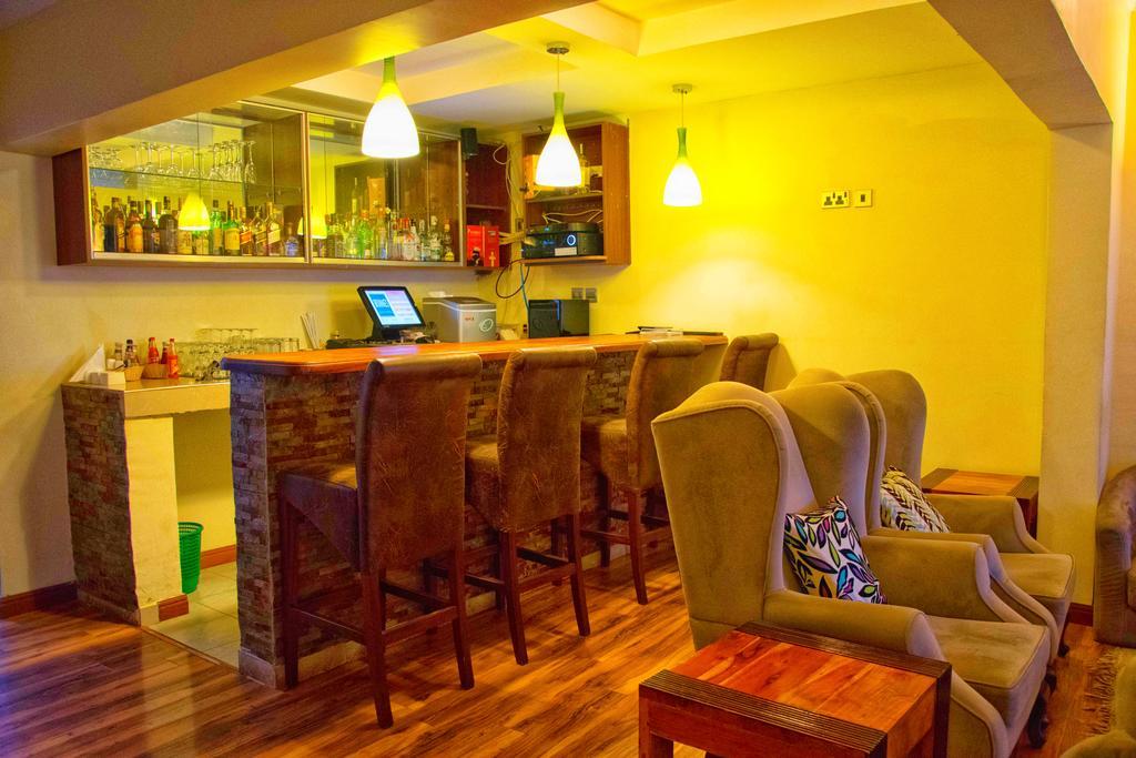 Brownie'S Guesthouse Lake Elementaita Екстериор снимка